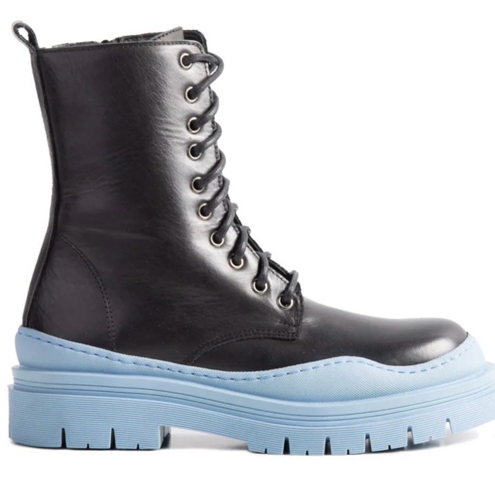 L’intervalle Nagasaki Black Leather Boots with Blue Soles size 38